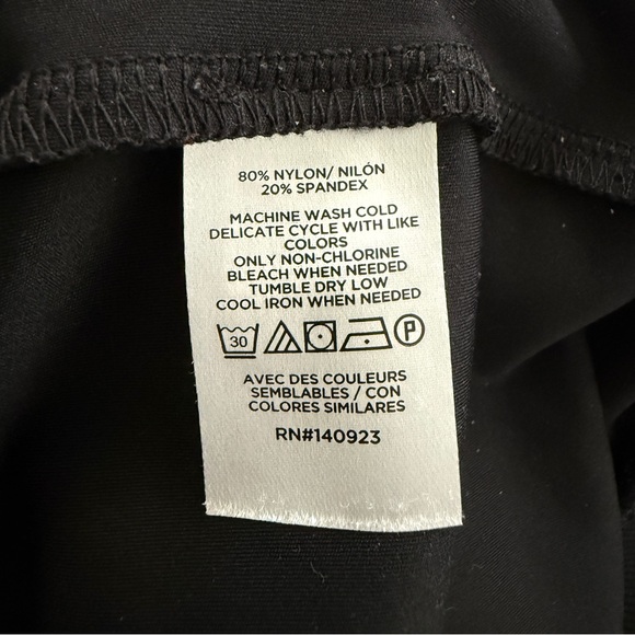 Lou & Grey Luvstretch Wide Leg Pants - Picture 9 of 10